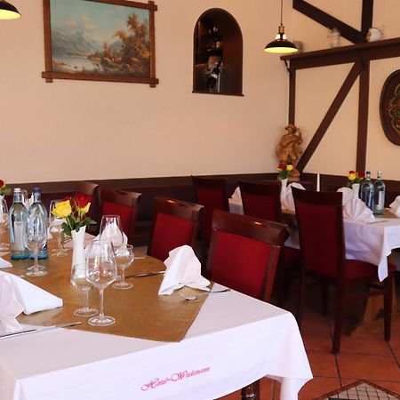 גינסהיים-גוסטבסבורג Hotel Weinhaus Wiedemann מראה חיצוני תמונה